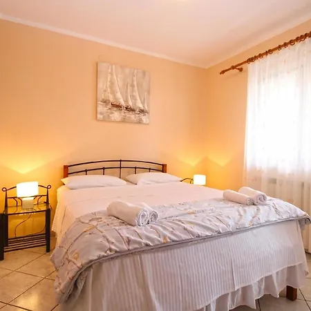 Apartment Fuer 4 Personen Ca 50 Qm In Fazana, Istrien Istrische Riviera Fazana