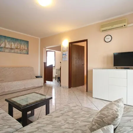 Apartment Fuer 4 Personen Ca 50 Qm In Fazana, Istrien Istrische Riviera