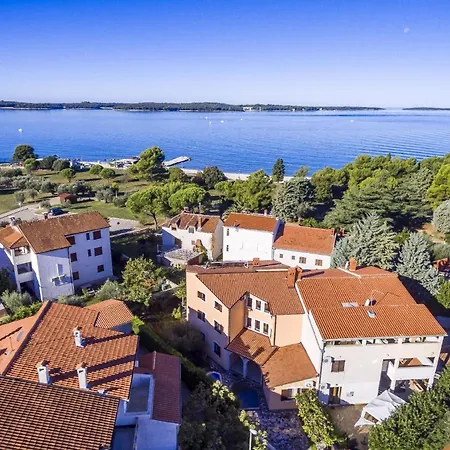 Apartment Fuer 4 Personen Ca 50 Qm In Fazana, Istrien Istrische Riviera *